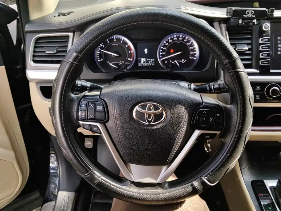 Toyota Highlander — миниатюра 15