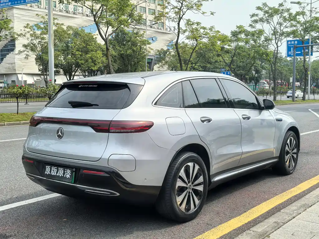 Mercedes-Benz EQC — миниатюра 8