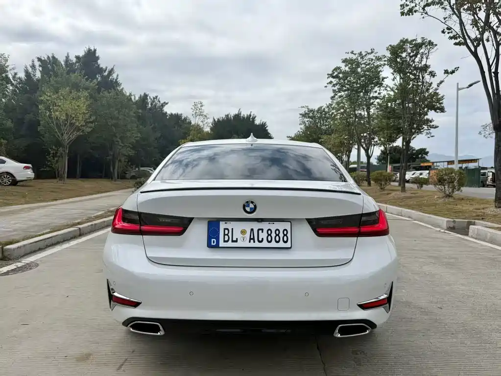 BMW 3 Series — миниатюра 3