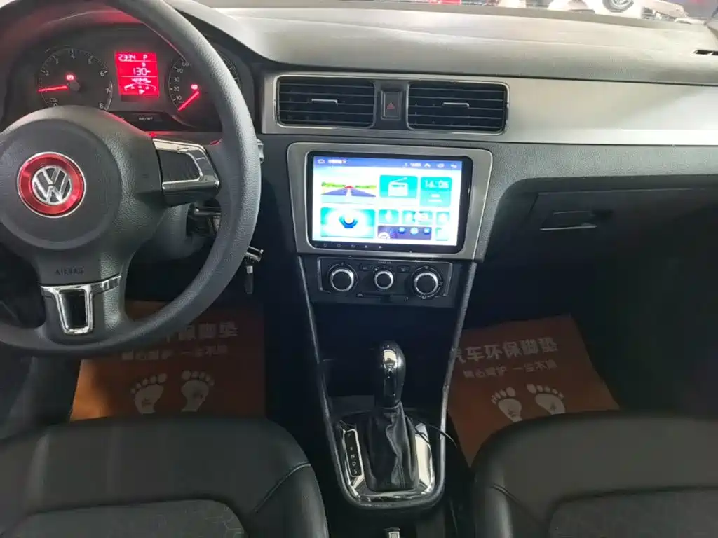 Volkswagen Santana — миниатюра 13