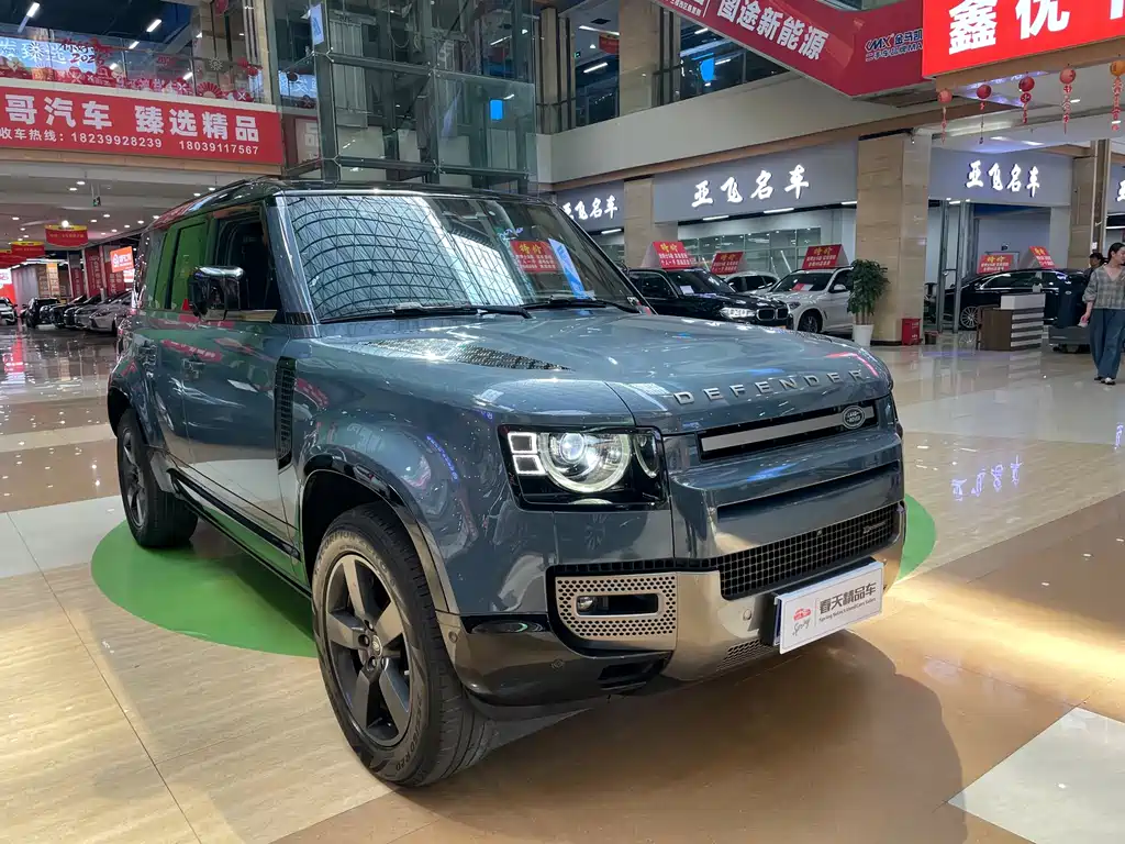 Land Rover Defender — миниатюра 3