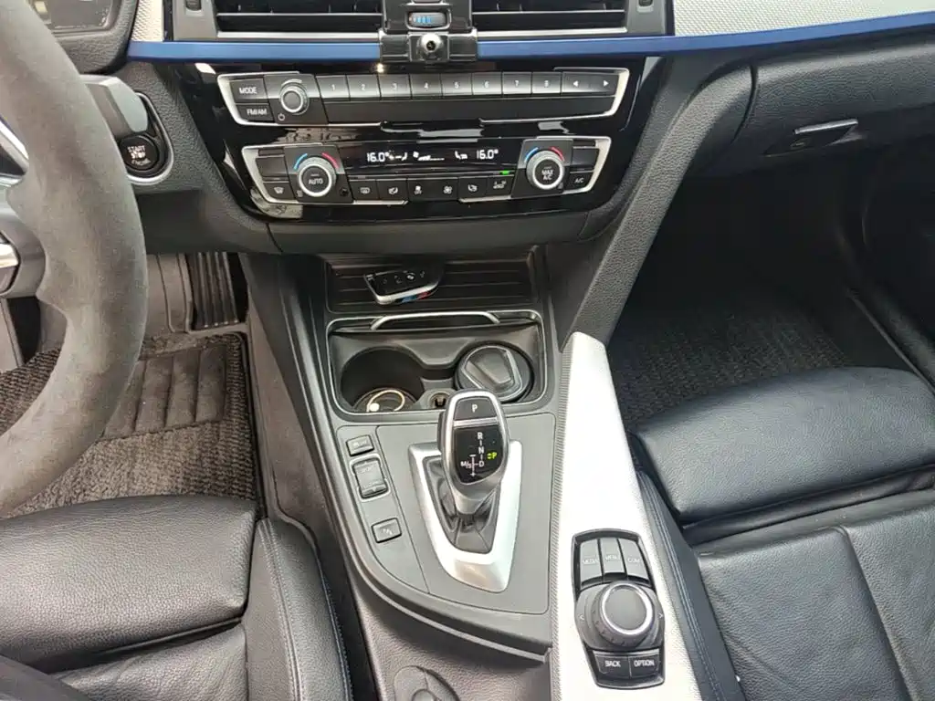 BMW 3 Series — миниатюра 14