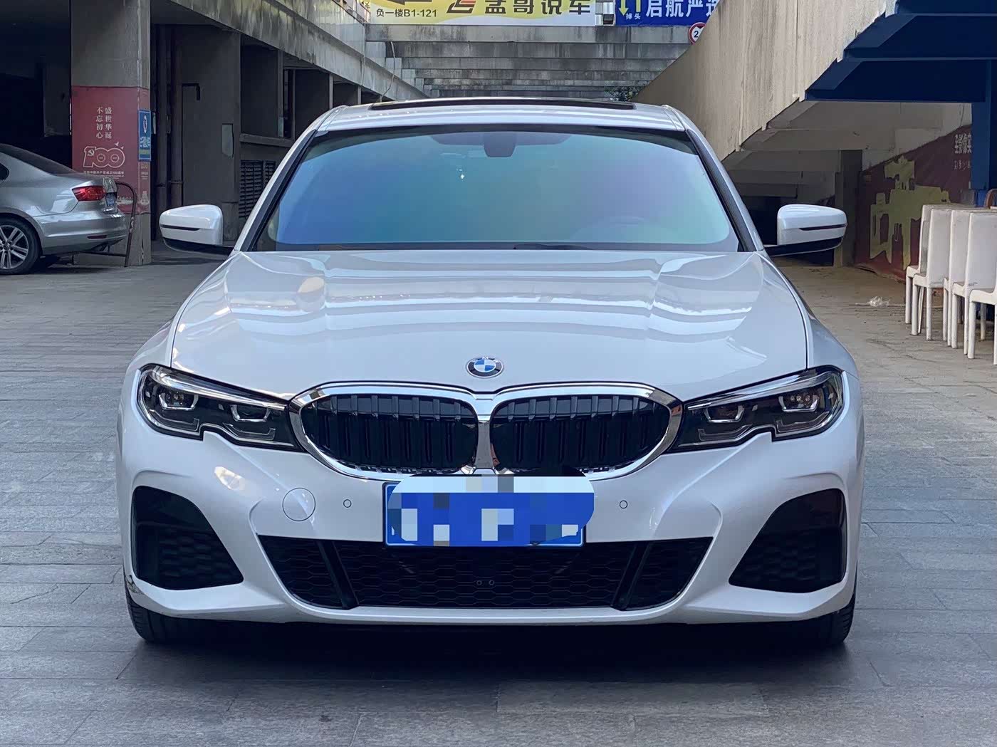 BMW 3 Series 2.0 л 2022 г. Белый, пробег 32000 км