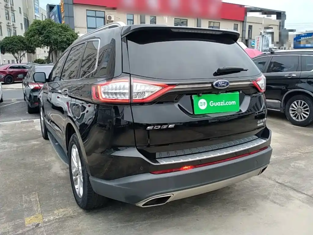 Ford Edge — миниатюра 5