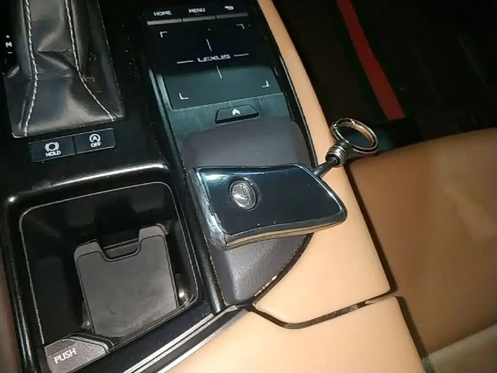 Lexus ES — миниатюра 9