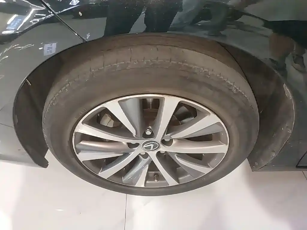 Lexus ES — миниатюра 23