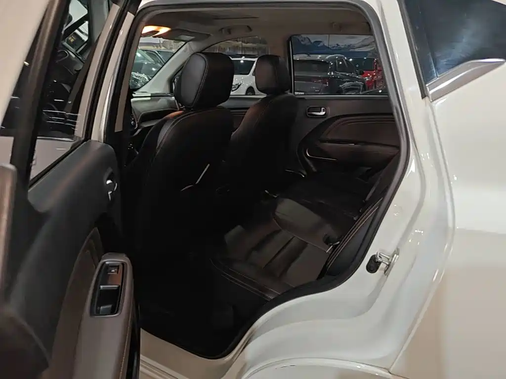 Aion Trumpchi GE3 — миниатюра 17