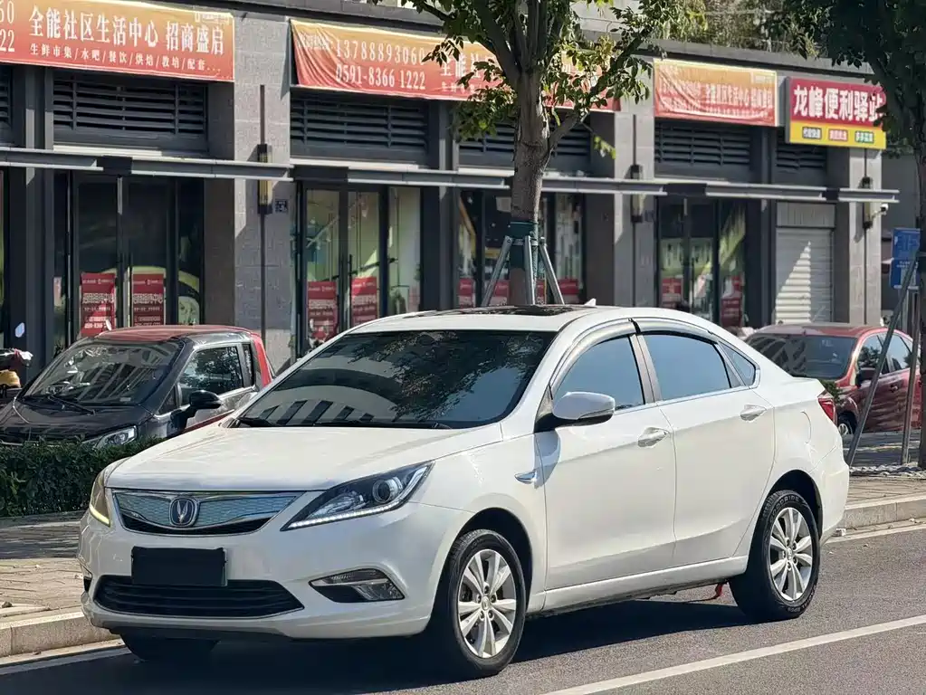 Changan Eado New Energy — миниатюра 7