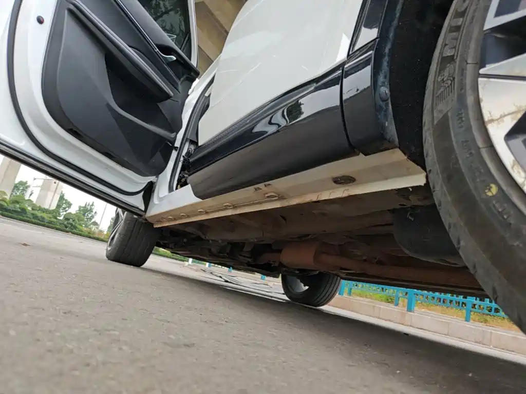 Roewe RX5 MAX — миниатюра 22