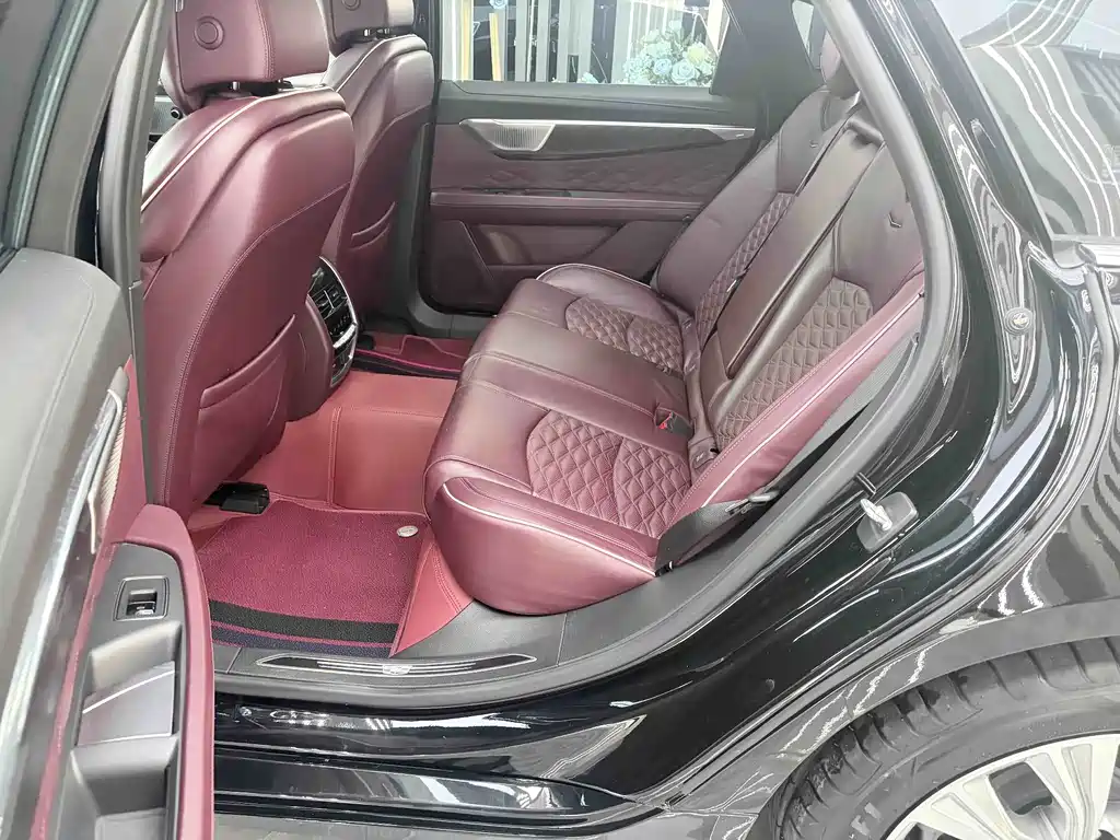 Cadillac CT6 — миниатюра 8