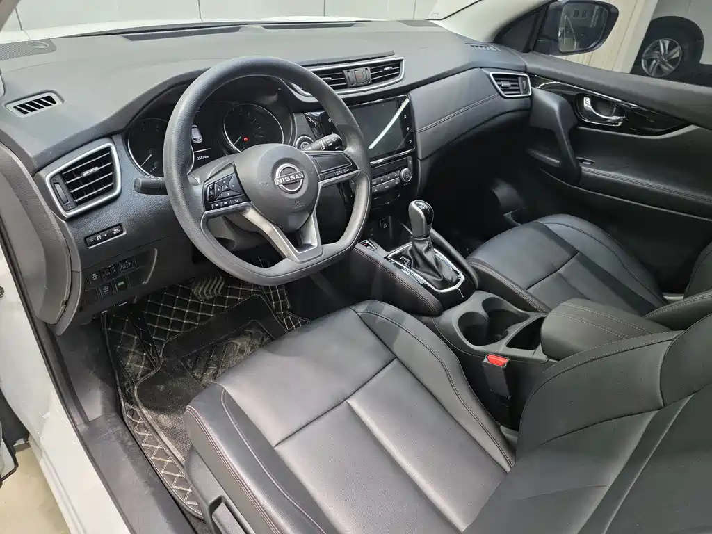 Nissan Qashqai — миниатюра 12