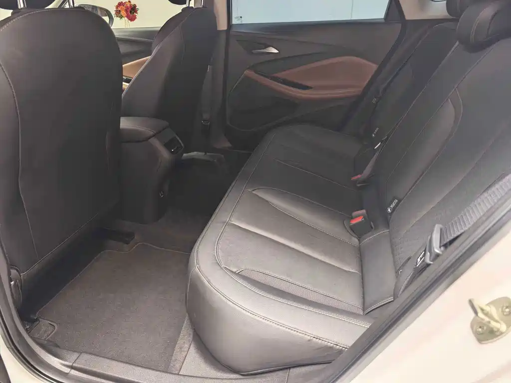 Buick Verano — миниатюра 3