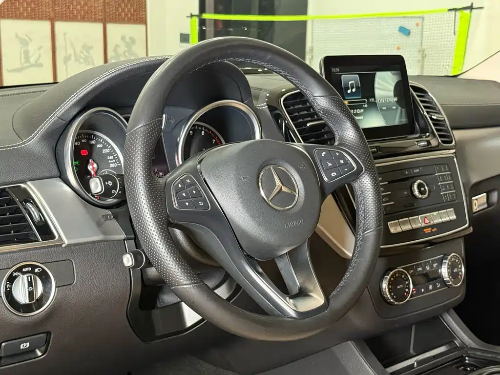 Mercedes-Benz GLE Coupe — миниатюра 10