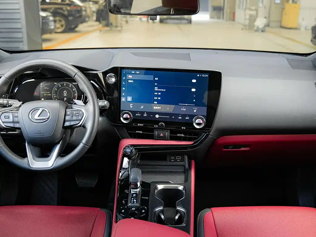 Lexus NX — миниатюра 16