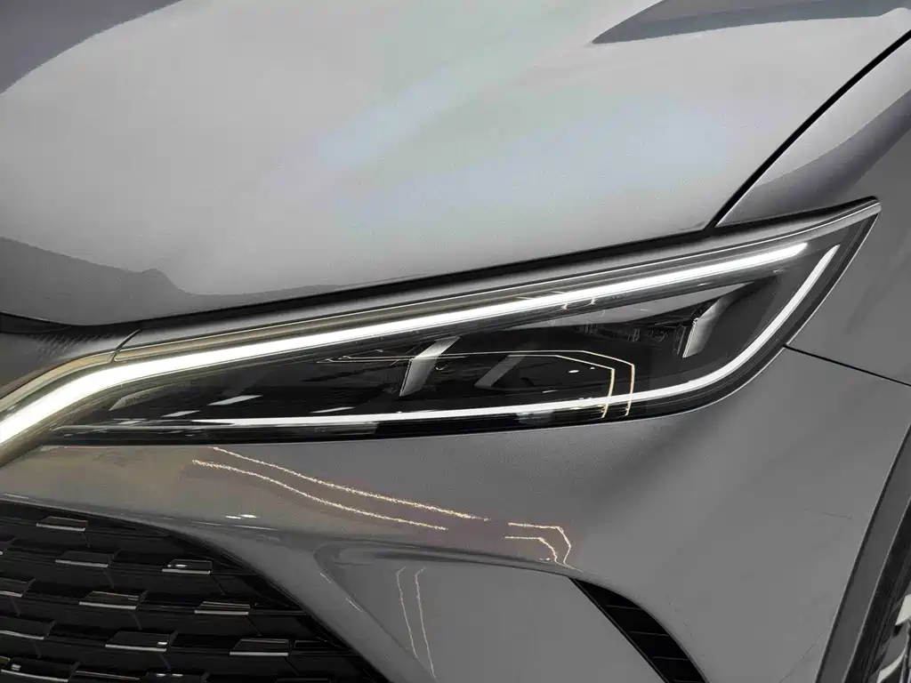 BYD L DM-i — миниатюра 4