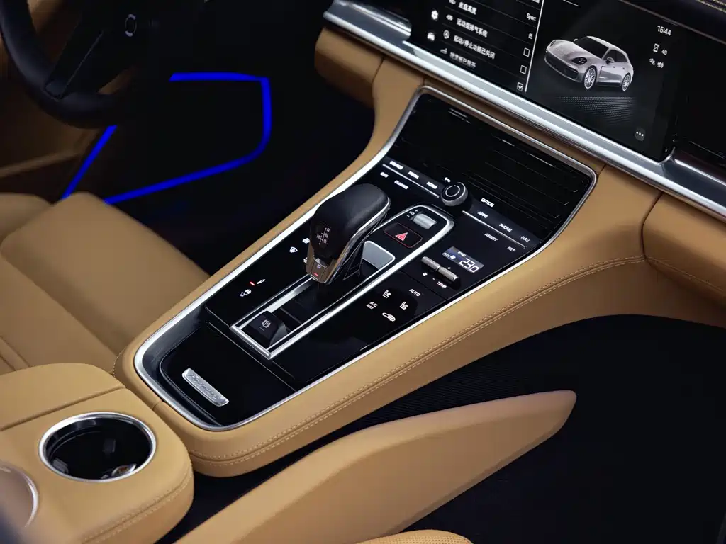 Porsche Panamera — миниатюра 15
