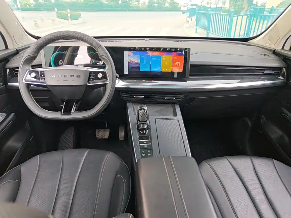 Roewe RX5 MAX — миниатюра 10