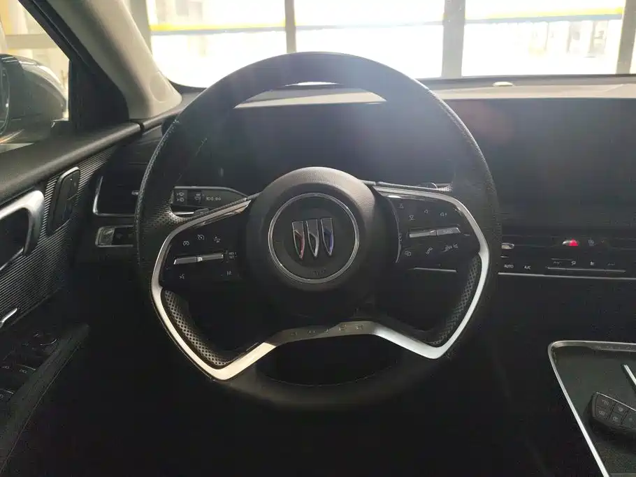 Buick LaCrosse — миниатюра 15
