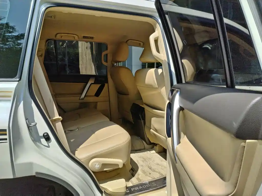 Toyota Prado (Import) — миниатюра 10