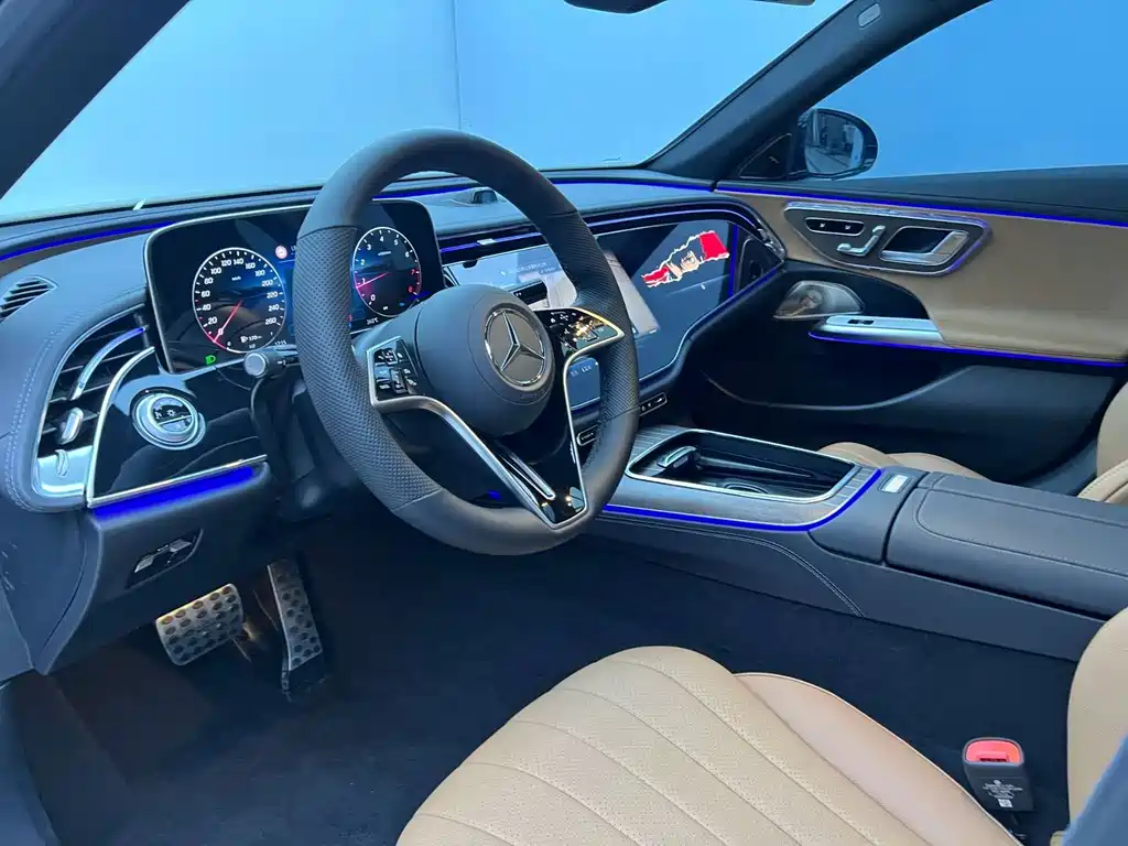 Mercedes-Benz E-Class — миниатюра 5