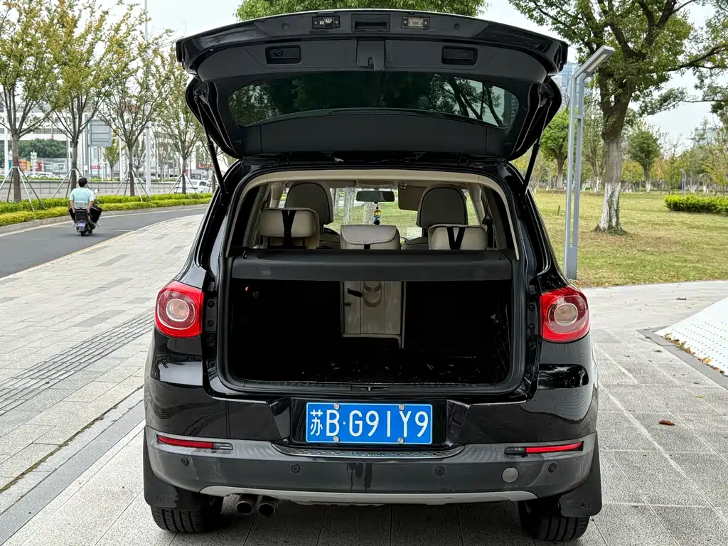 Volkswagen Tiguan — миниатюра 8