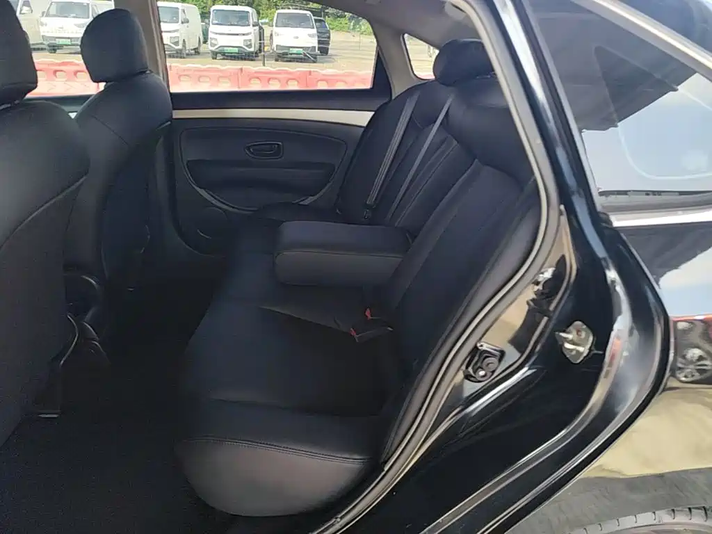 Nissan Sylphy — миниатюра 17