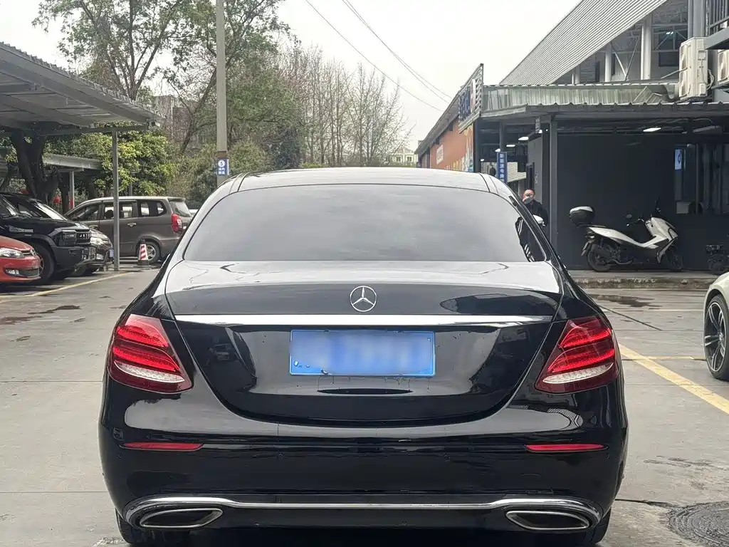 Mercedes-Benz E-Class E 2016 E 300 L Sport Fashion