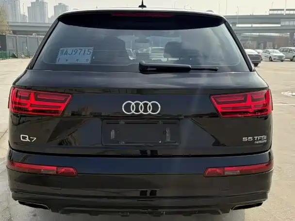 Audi Q7 — миниатюра 11
