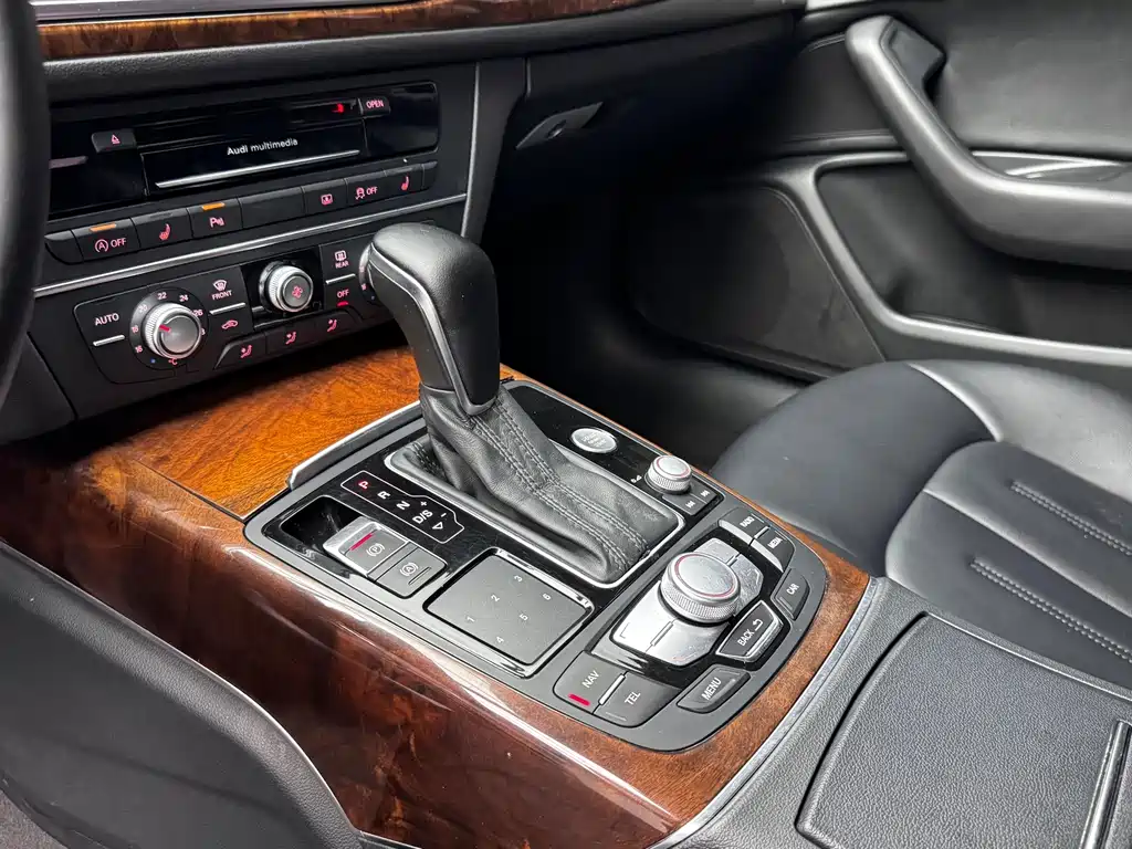 Audi A6L — миниатюра 10