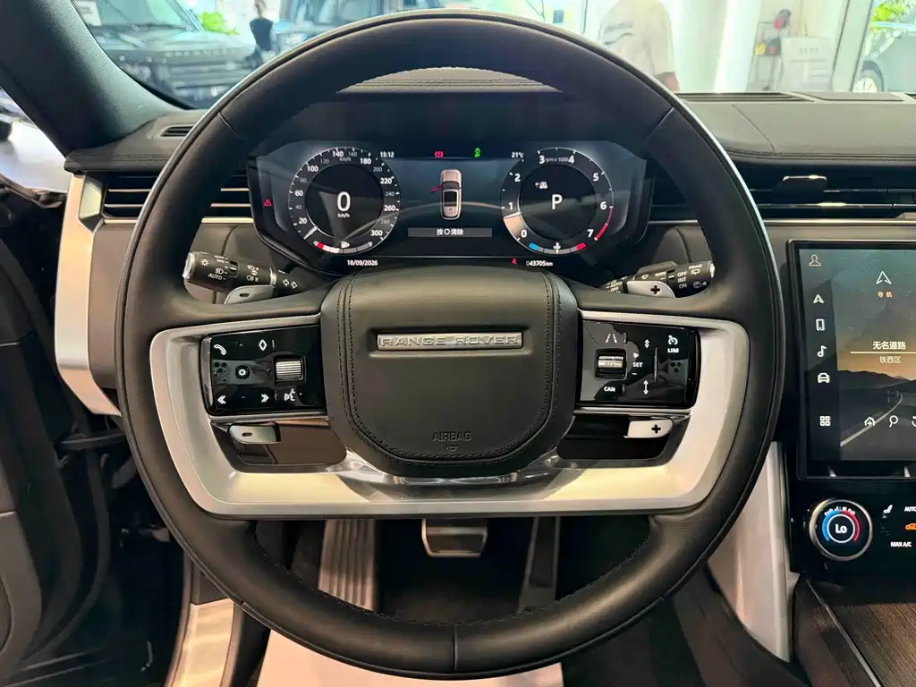 Land Rover Range Rover — миниатюра 8