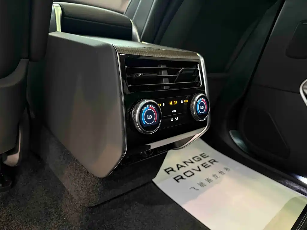 Land Rover Range Rover — миниатюра 19
