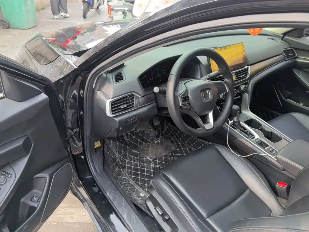 Honda Accord — миниатюра 16