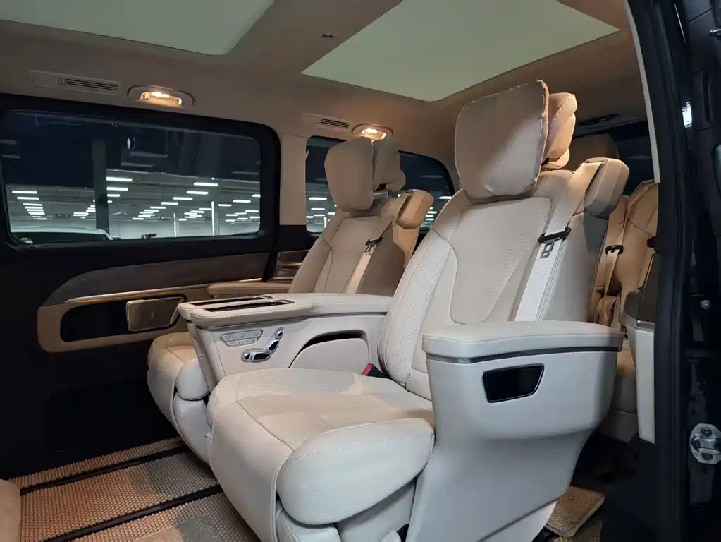 Mercedes-Benz V-Class — миниатюра 9