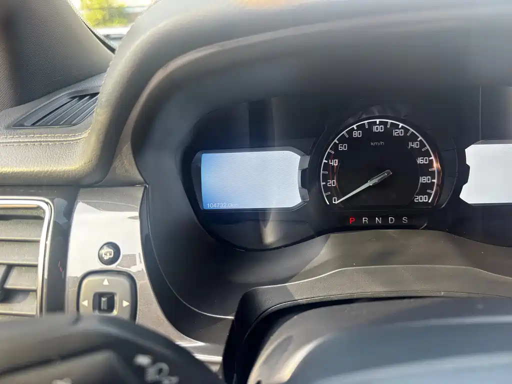 Ford Everest — миниатюра 14