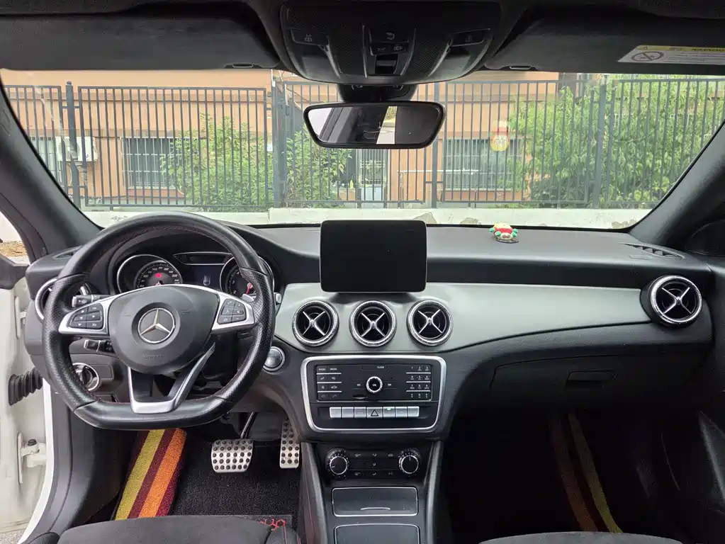 Mercedes-Benz CLA (Import) — миниатюра 4