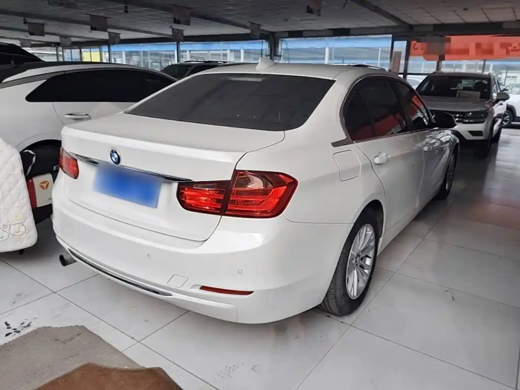 BMW 3 Series — миниатюра 7