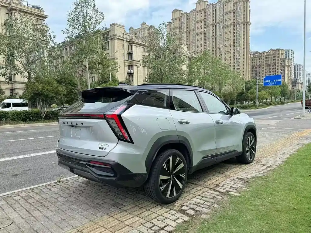 Geely Boyue L — миниатюра 9