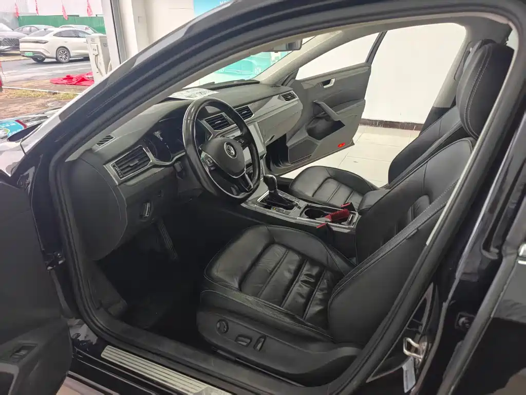 Volkswagen Passat — миниатюра 4