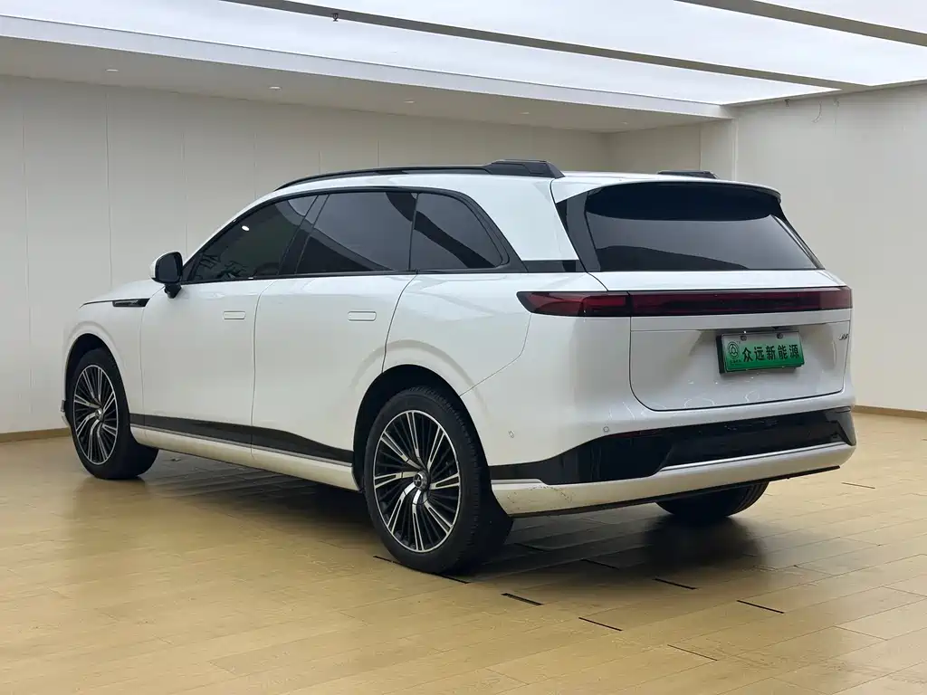 XPeng G9 — миниатюра 28