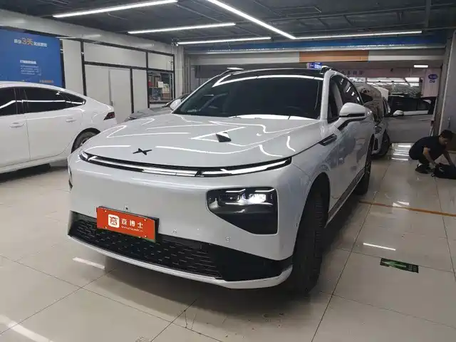 2023 Xpeng G9