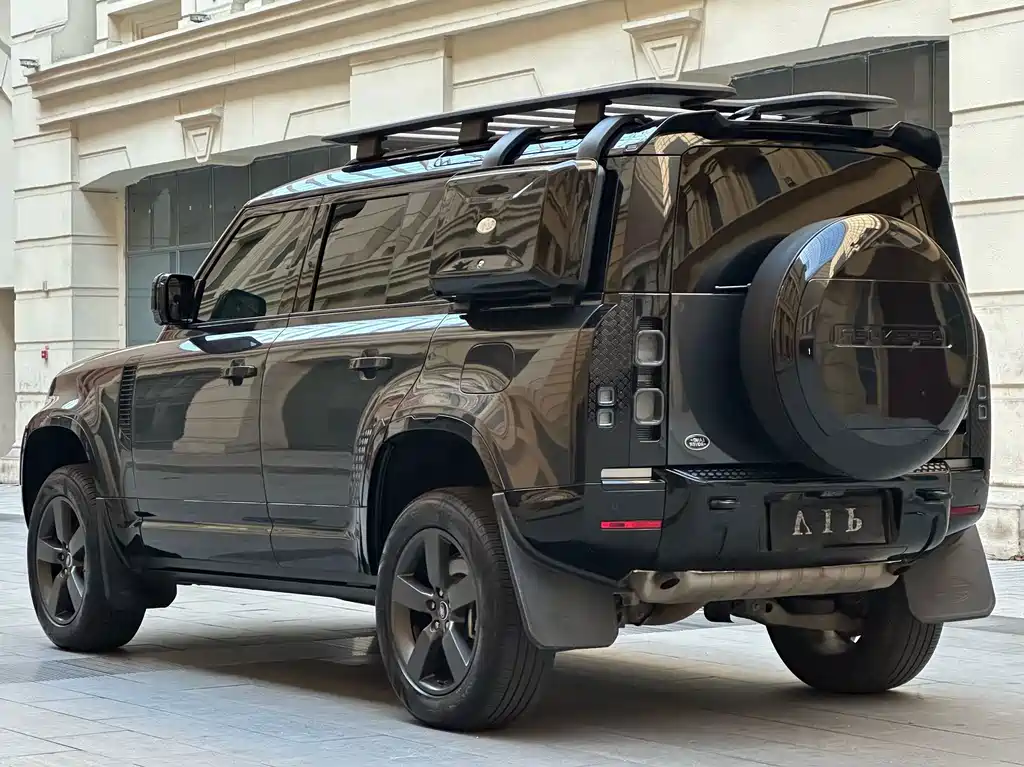 Land Rover Defender — миниатюра 7
