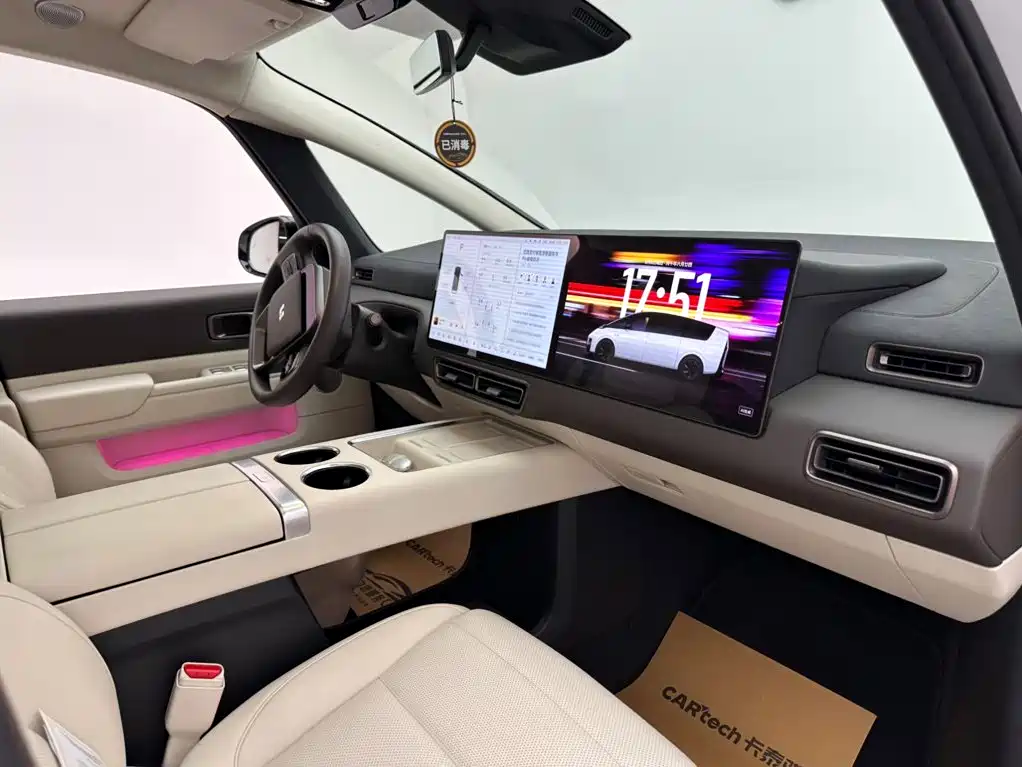 Li Auto Li MEGA — миниатюра 11