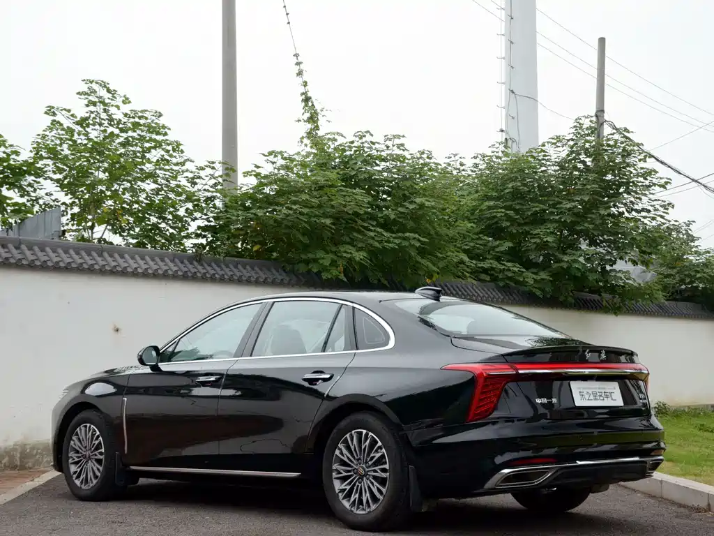 Hongqi Hongqi H5 — миниатюра 15