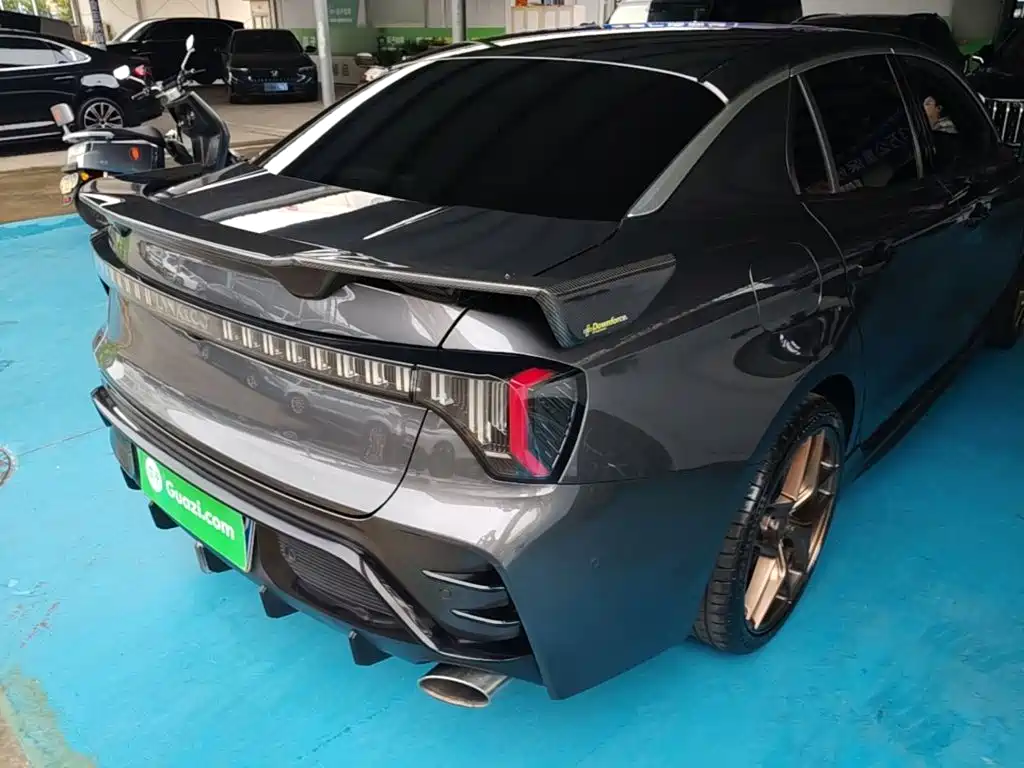 Lynk & Co 03 — миниатюра 7