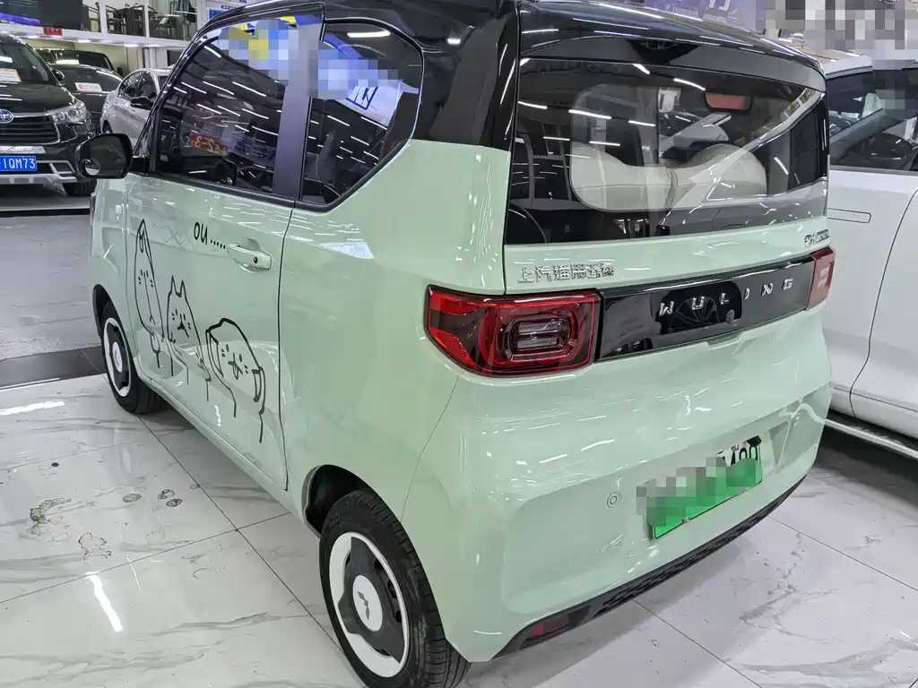 Wuling MINIEV — миниатюра 4