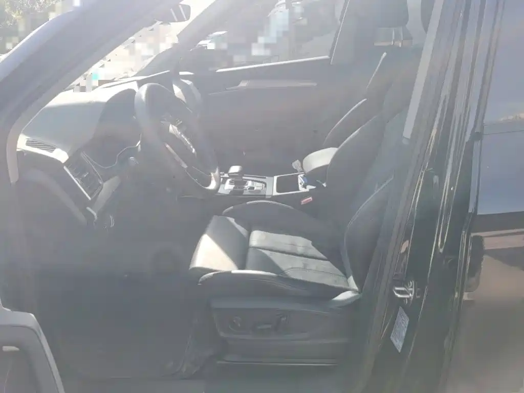 Audi Q5L — миниатюра 8