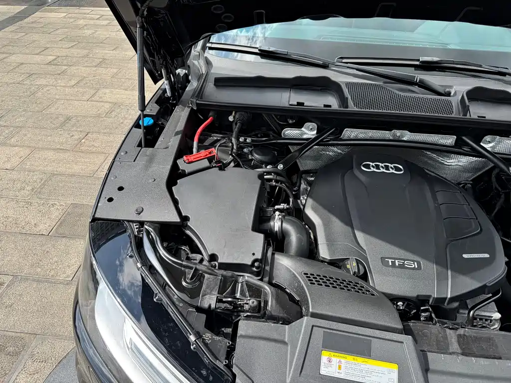 Audi Q5L — миниатюра 36