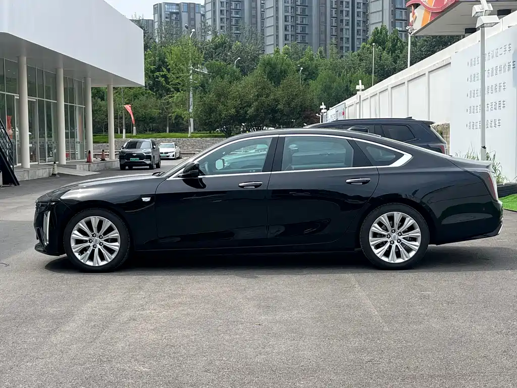 Cadillac CT6 2026 28T Flagship