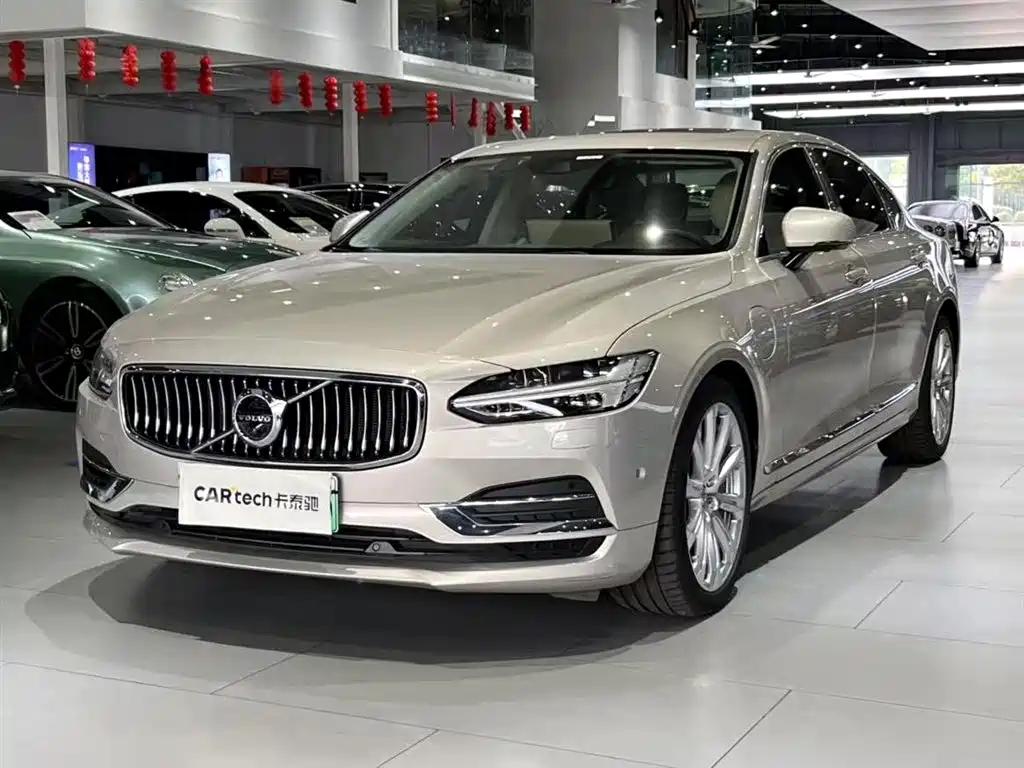 Volvo S90 PHEV 2019