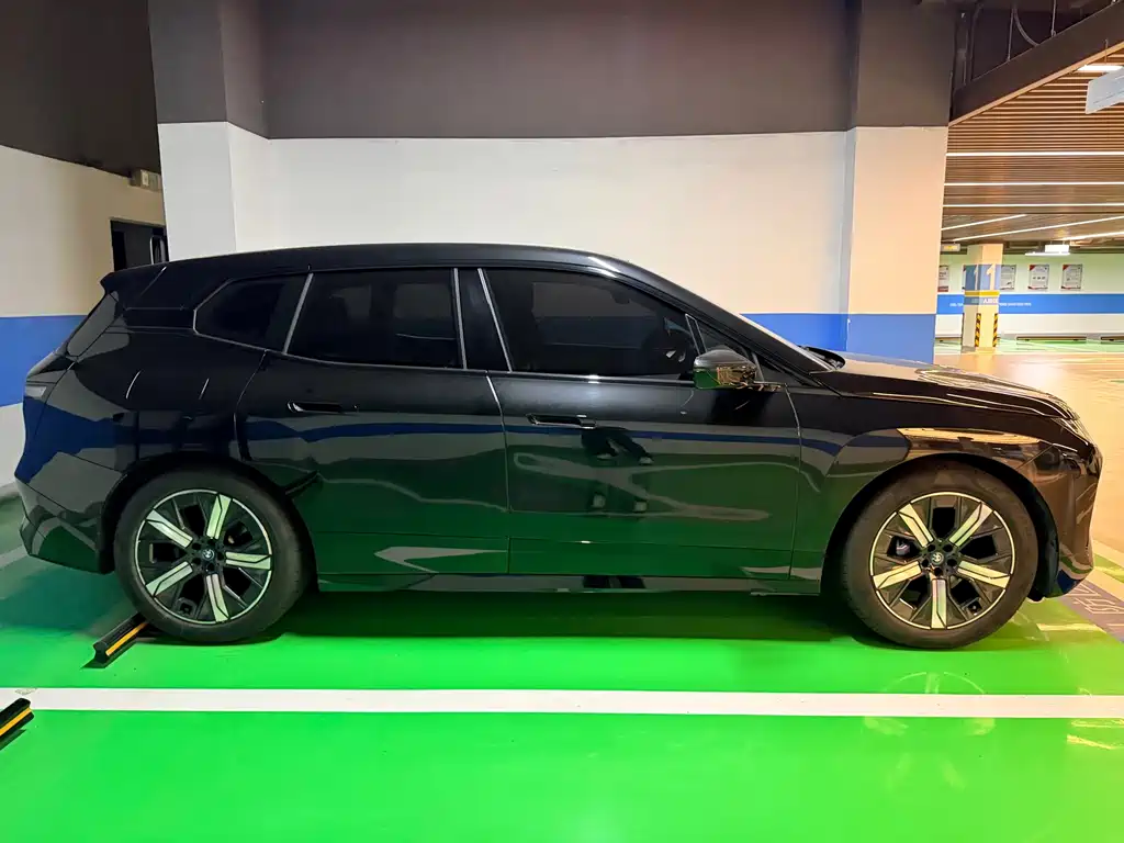 BMW iX — миниатюра 4